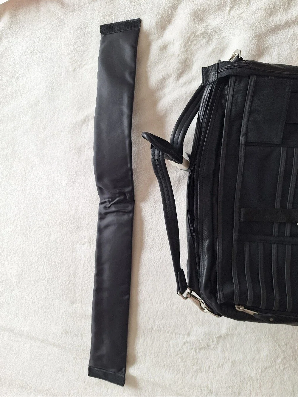 NEW Canyon Outback Black Leather Laptop Briefcase Aventis Messenger Bag 16
